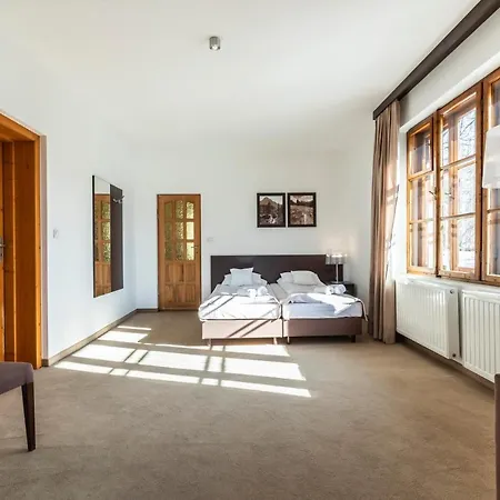Hyrny Bed & Breakfast