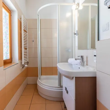 Bed & Breakfast Hyrny 3*